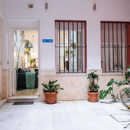 Divi Apartments Martinez Montanes Севілья Екстер'єр фото