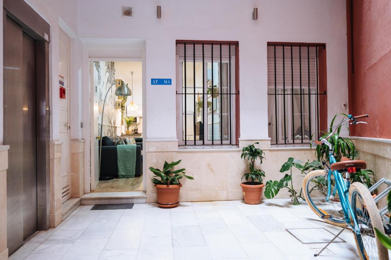 Divi Apartments Martinez Montanes Севілья Екстер'єр фото