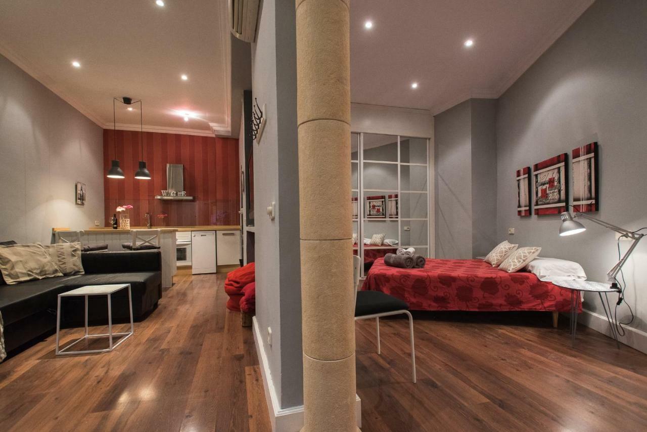 Divi Apartments Martinez Montanes Севілья Екстер'єр фото